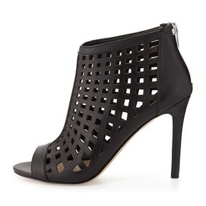 NWOB Infusion Caged Leather BOOTIE BYCHARLES DAVID